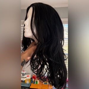 Black synthetic hair wig layered (non lace)